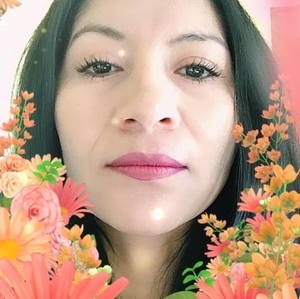 Meet your Posher, Alejandra